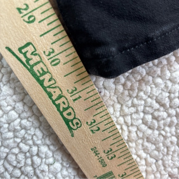 Jessica Simpson Women’s Slight Flare Black Soft  Stretch 10/30 Boot Cut Jeans - Picture 6 of 16